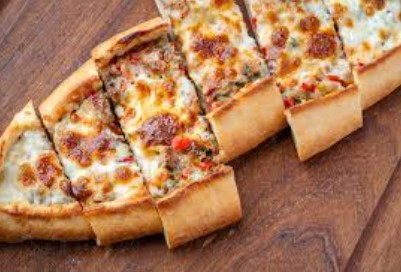 Kuşbaşılı Pide